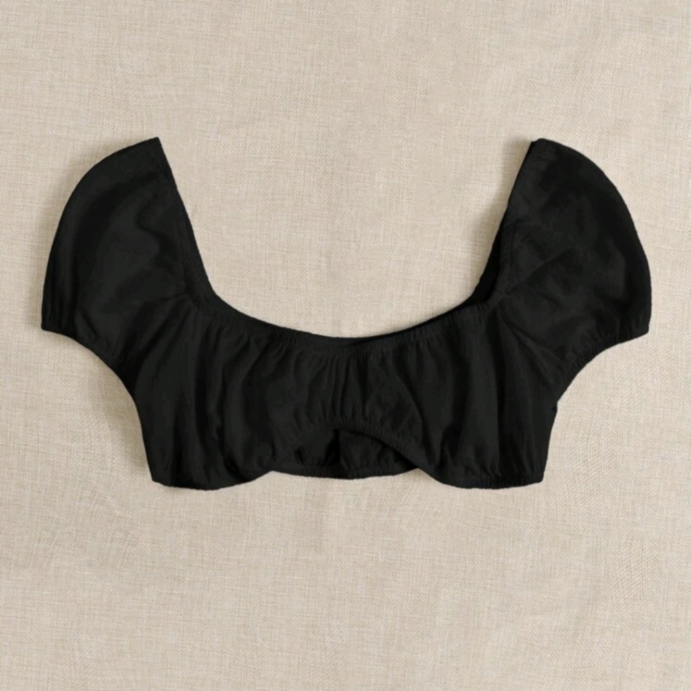 Black Super Crop Top